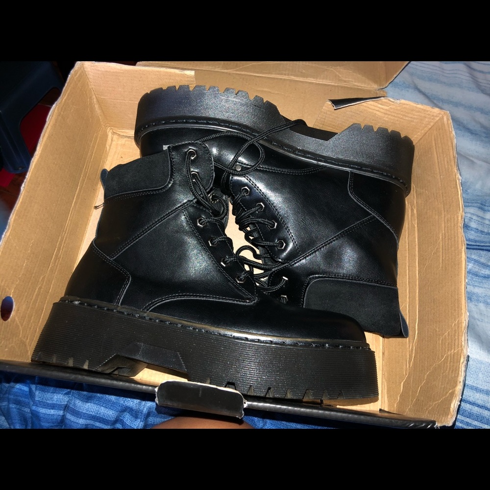 Fashion nova boots